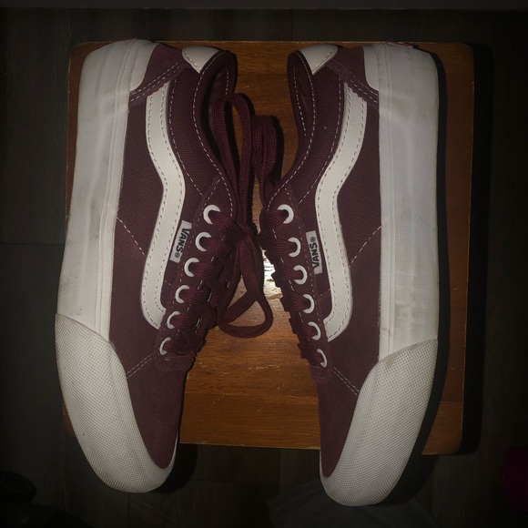 Women’s Vans - Picture 2 of 7